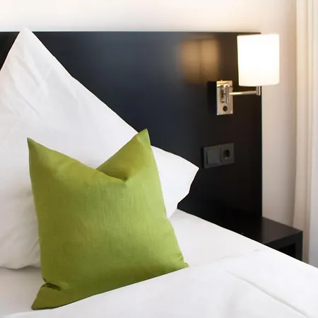 Hotel Mdg By Wmm *